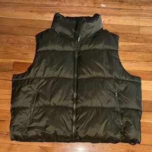 Old Navy Olive🫒 Green Puffer Vest size 2x